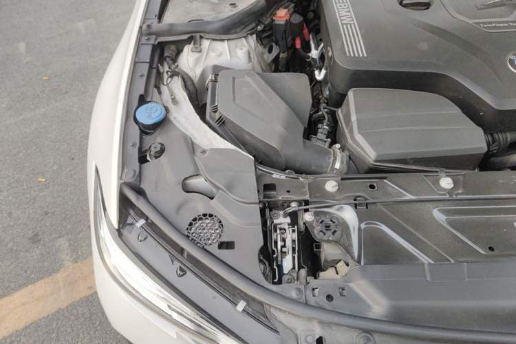 Used BMW 3 Series 2022 330Li xDrive M Sport Night Edition Package Engine Bay Right