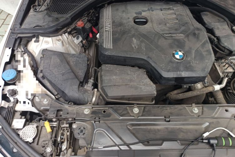 Used BMW 3 Series 2022 320i Sport Package Engine Bay Right