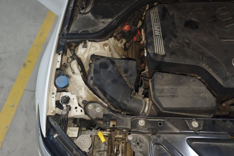 Used BMW 3 Series 2022 325Li M Sport Night Edition Package Engine Bay Right