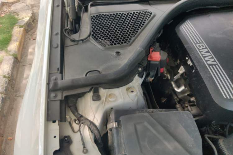 Used BMW 3 Series 2022 325Li M Sport Package Engine Bay Right