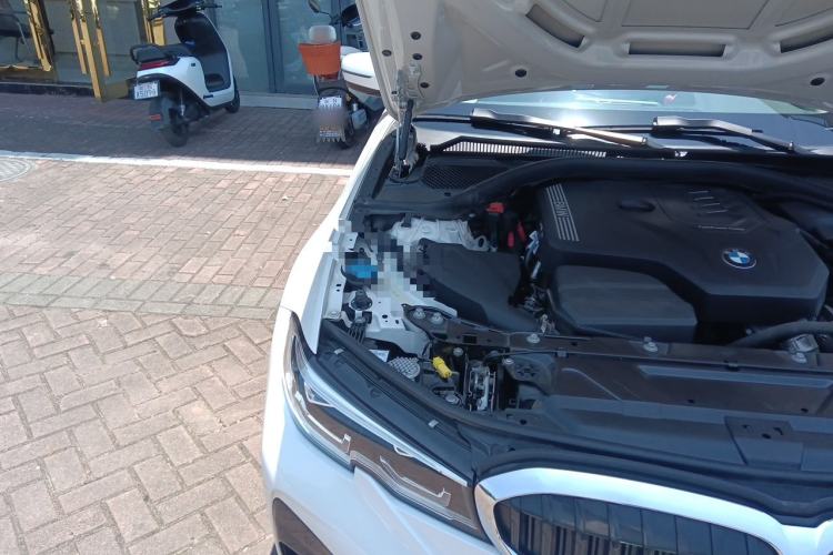 Used BMW 3 Series 2022 320Li M Sport Package Engine Bay Right