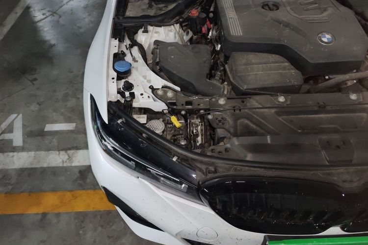 Used BMW 3 Series 2022 325i M Sport Night Edition Package Engine Bay Right