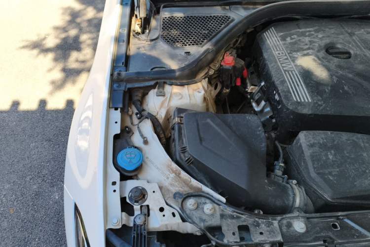 Used BMW 3 Series 2022 325Li M Sport Night Edition Package Engine Bay Right