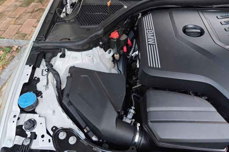 Used BMW 3 Series 2022 Updated 325Li M Sport Package Engine Bay Right