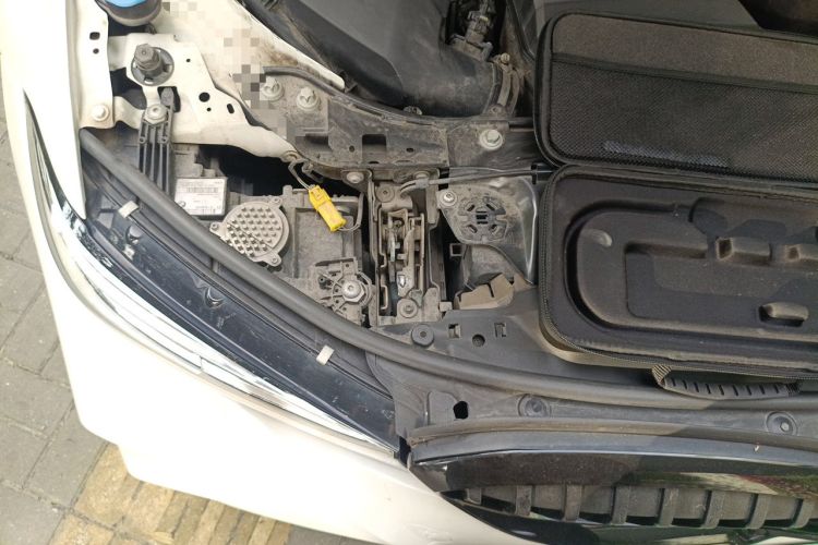 Used BMW 3 Series 2022 325Li M Sport Night Edition Package Engine Bay Right