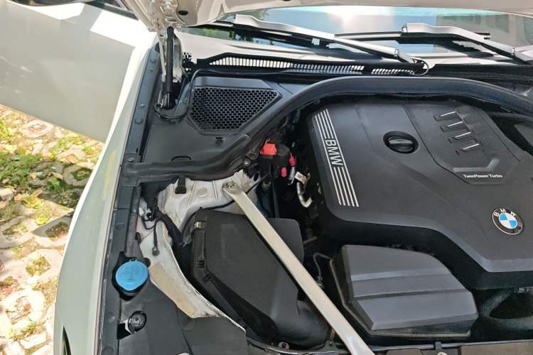 Used BMW 3 Series 2022 Revised 325i M Sport Night Edition Package Engine Bay Right