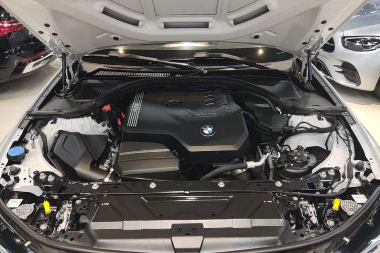 Used BMW 3 Series 2022 325Li M Sport Package Engine Bay