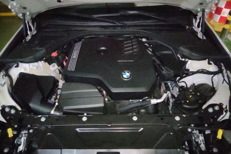 Used BMW 3 Series 2022 325Li M Sport Package Engine Bay