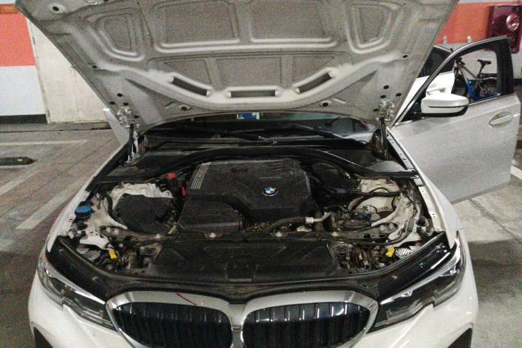 Used BMW 3 Series 2022 Updated 325i M Sport Package Engine Bay