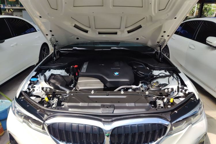 Used BMW 3 Series 2022 325Li M Sport Package Engine Bay