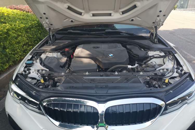 Used BMW 3 Series 2022 325Li M Sport Package Engine Bay