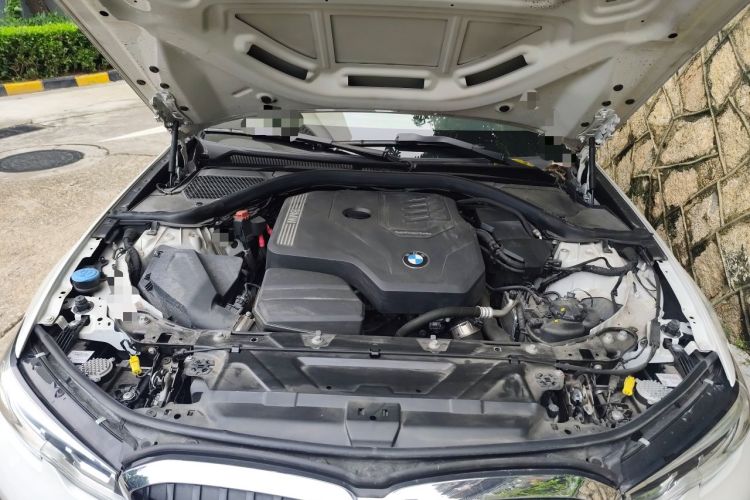Used BMW 3 Series 2022 320i Sport Package Engine Bay