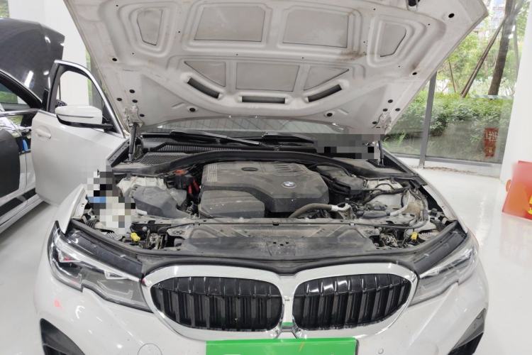 Used BMW 3 Series 2022 320Li M Sport Package Engine Bay