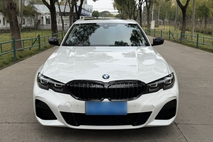 Used BMW 3 Series 2022 330i M Sport Night Edition Exterior 1