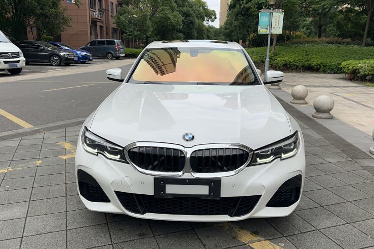 Used BMW 3 Series 2022 Restyled 320Li M Sport Package Exterior 1