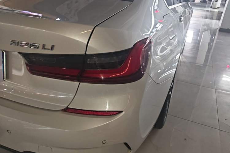 Used BMW 3 Series 2022 325Li M Sport Package Exterior 1