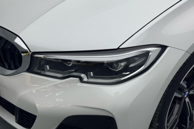 Used BMW 3 Series 2022 325i M Sport Package Exterior 10