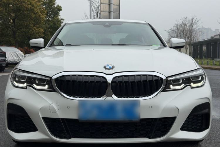 Used BMW 3 Series 2022 325i M Sport Package Exterior 2