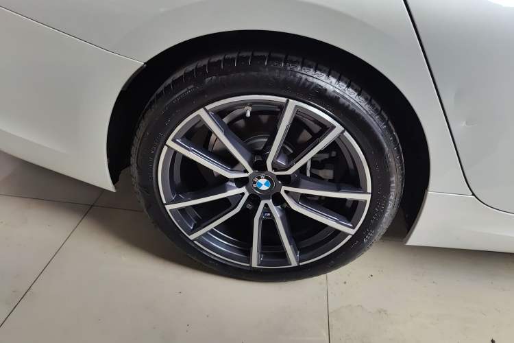 Used BMW 3 Series 2022 325Li M Sport Package Exterior 2