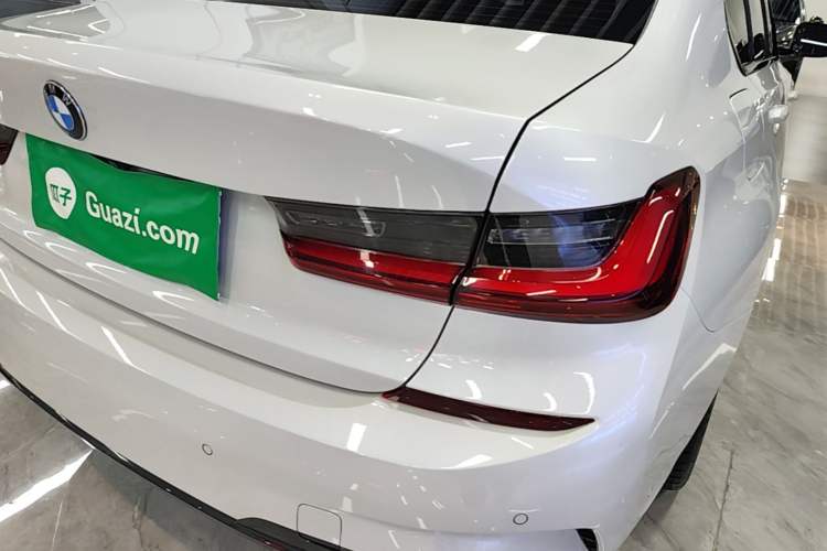 Used BMW 3 Series 2022 325i M Sport Night Edition Package Exterior 3