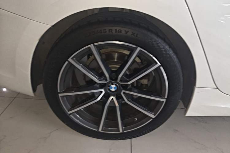 Used BMW 3 Series 2022 325Li M Sport Package Exterior 3