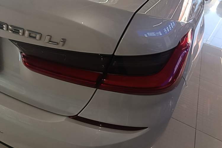 Used BMW 3 Series 2022 320Li M Sport Package Exterior 3