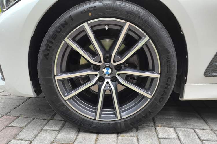 Used BMW 3 Series 2022 320Li M Sport Package Exterior 4