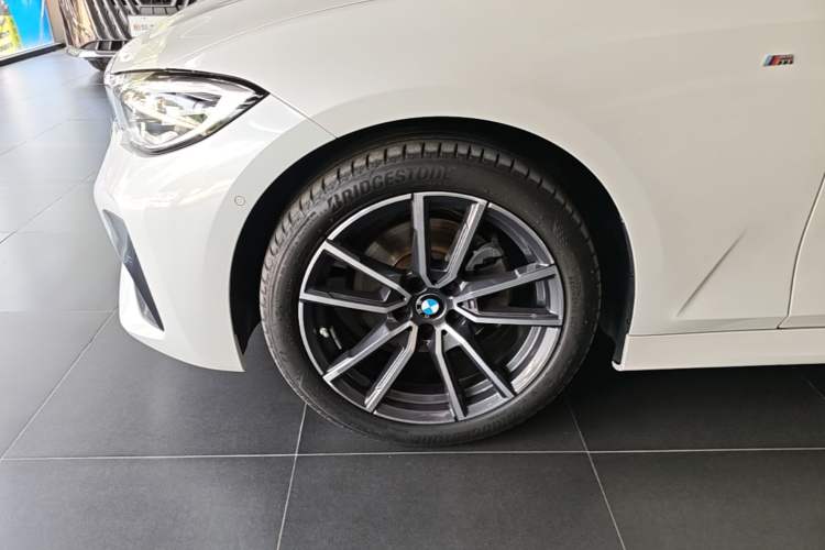 Used BMW 3 Series 2022 Updated 325Li M Sport Package Exterior 4