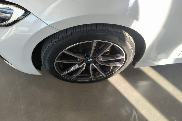 Used BMW 3 Series 2022 325Li M Sport Package Exterior 4