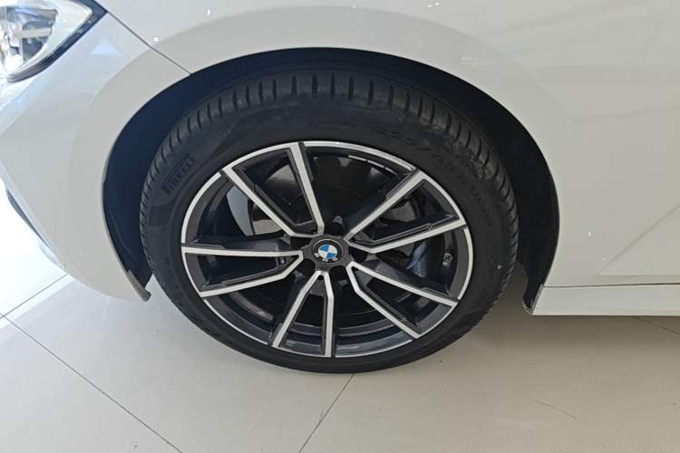 Used BMW 3 Series 2022 Restyled 320Li M Sport Package Exterior 4
