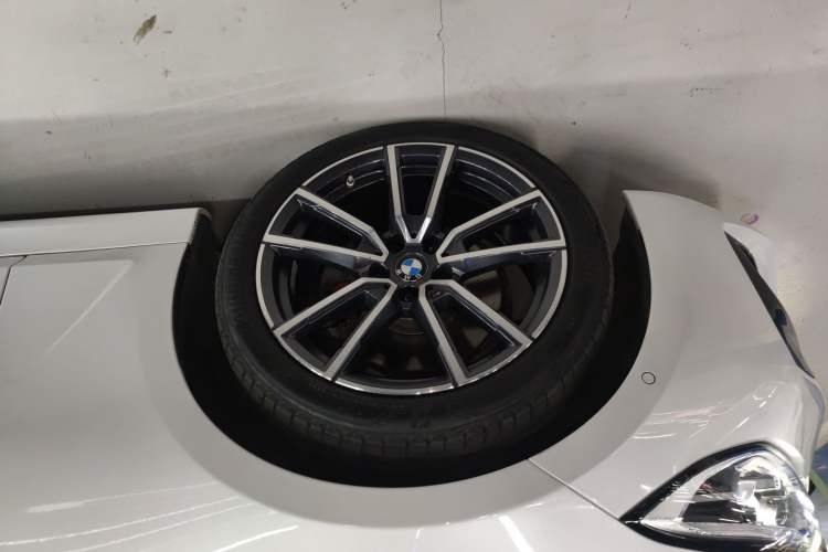 Used BMW 3 Series 2022 Updated 325Li M Sport Package Exterior 4