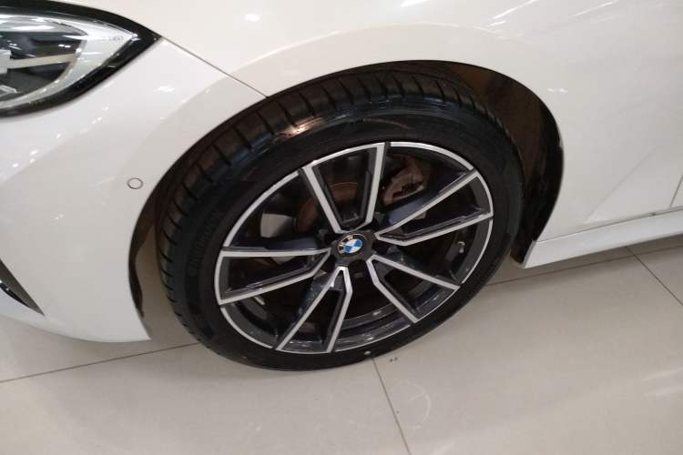 Used BMW 3 Series 2022 Updated 325Li M Sport Package Exterior 4