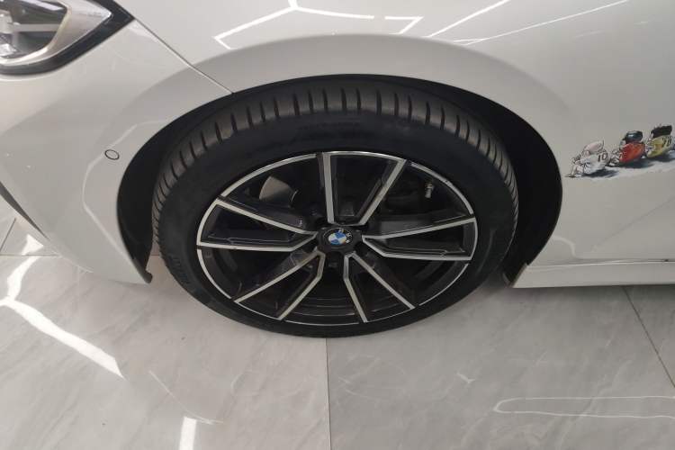 Used BMW 3 Series 2022 Updated 325Li M Sport Package Exterior 4