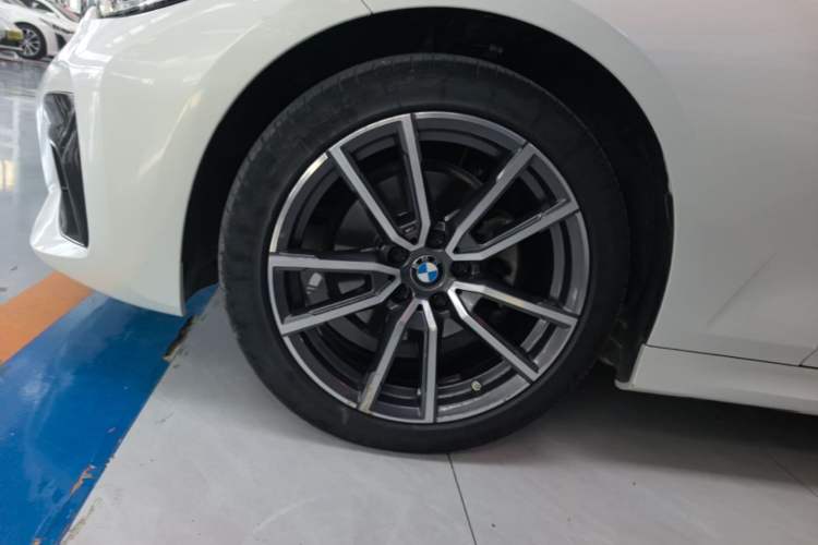 Used BMW 3 Series 2022 325Li M Sport Package Exterior 4