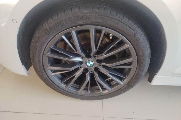 Used BMW 3 Series 2022 325Li M Sport Night Edition Package Exterior 4