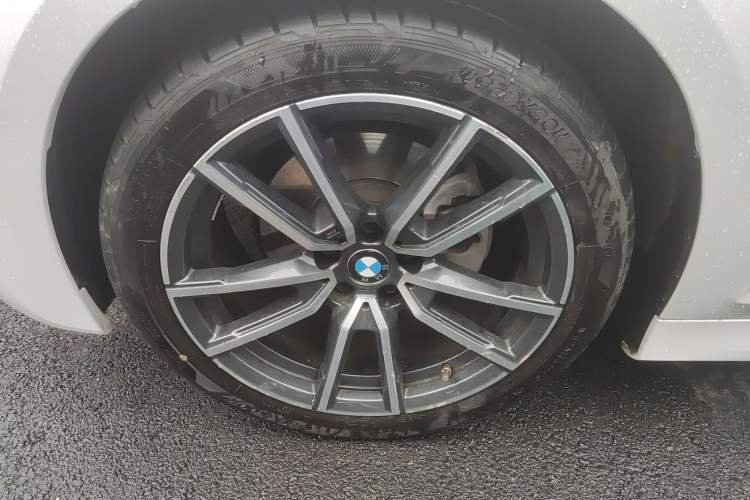 Used BMW 3 Series 2022 320Li M Sport Package Exterior 4