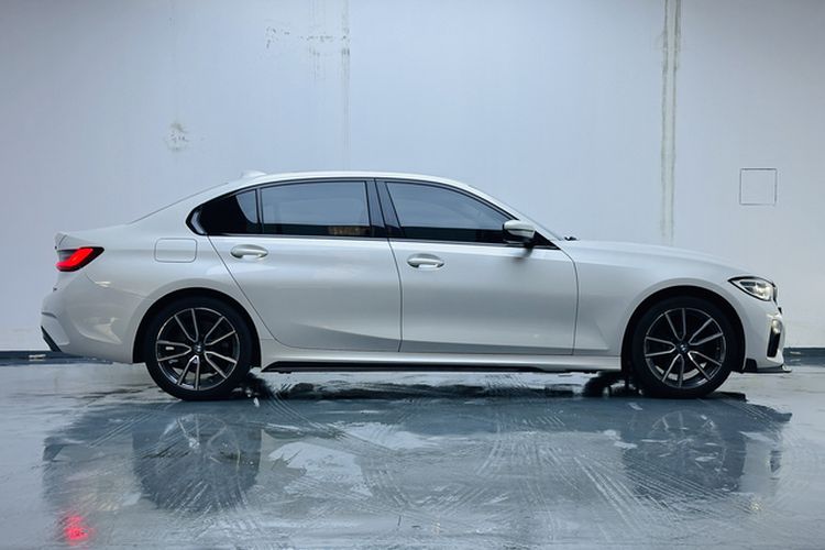 Used BMW 3 Series 2022 325Li M Sport Package Exterior 4