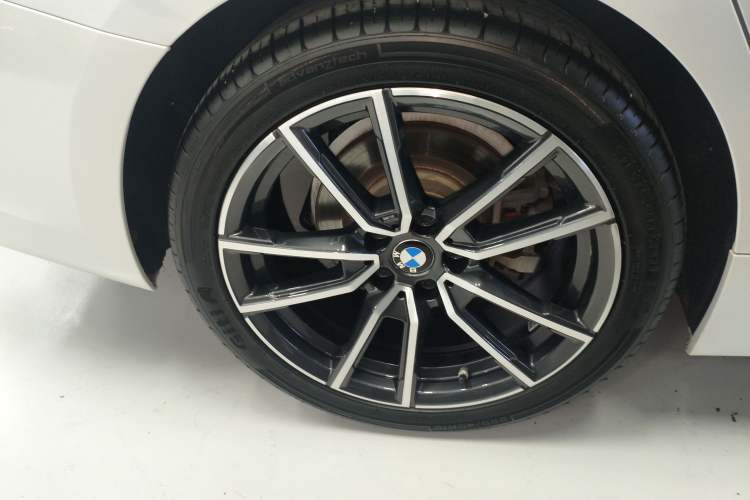 Used BMW 3 Series 2022 325Li M Sport Package Exterior 5