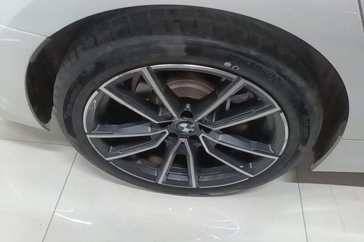 Used BMW 3 Series 2022 325Li M Sport Package Exterior 5