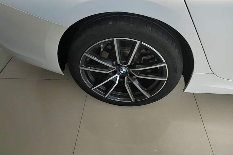 Used BMW 3 Series 2022 325Li M Sport Package Exterior 5