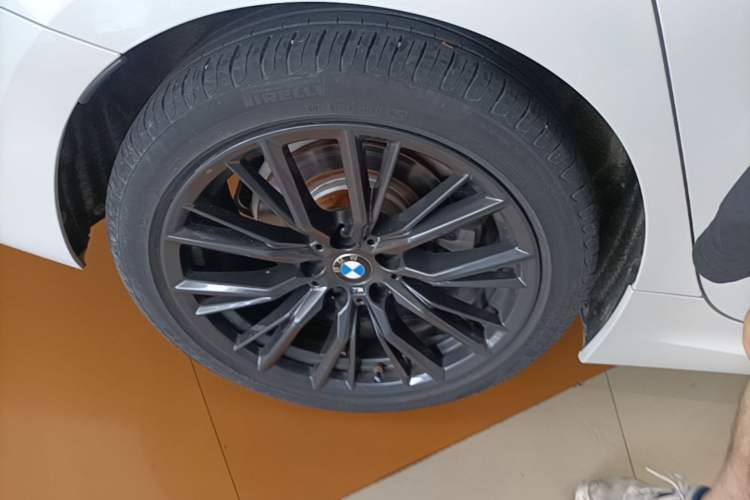 Used BMW 3 Series 2022 325i M Sport Night Edition Package Exterior 5