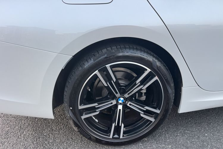 Used BMW 3 Series 2022 325i M Sport Package Exterior 7