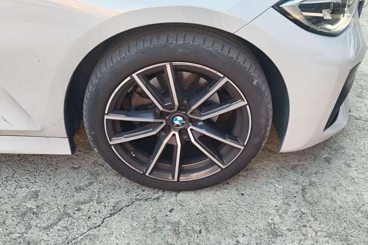 Used BMW 3 Series 2022 Updated 325Li M Sport Package Exterior 7