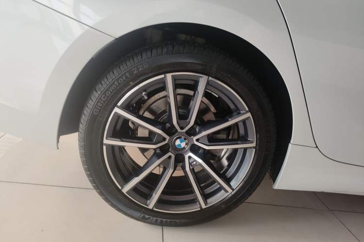 Used BMW 3 Series 2022 320Li M Sport Package Exterior 8
