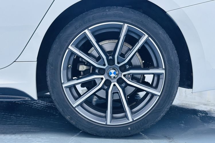 Used BMW 3 Series 2022 325Li M Sport Package Exterior 8