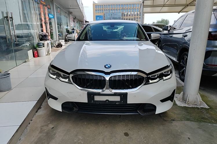 Used BMW 3 Series 2022 Updated 320i Sport Package Front
