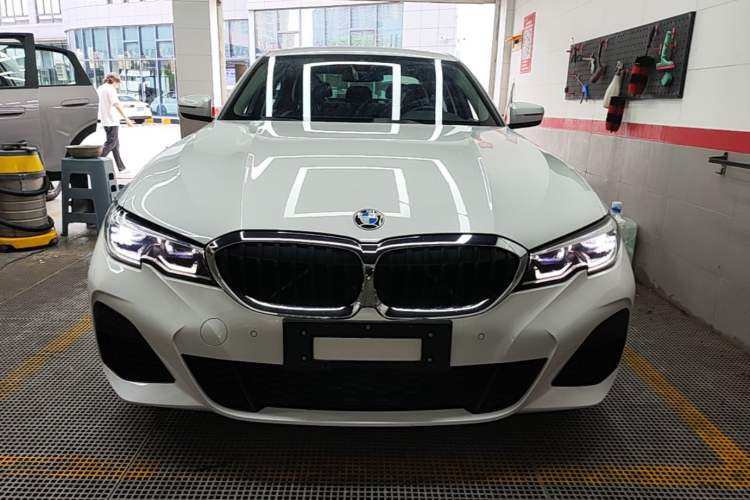 Used BMW 3 Series 2022 Updated 325i M Sport Package Front