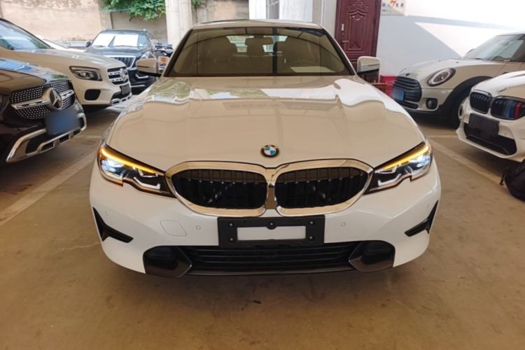Used BMW 3 Series 2022 Updated 320i Sport Package Front