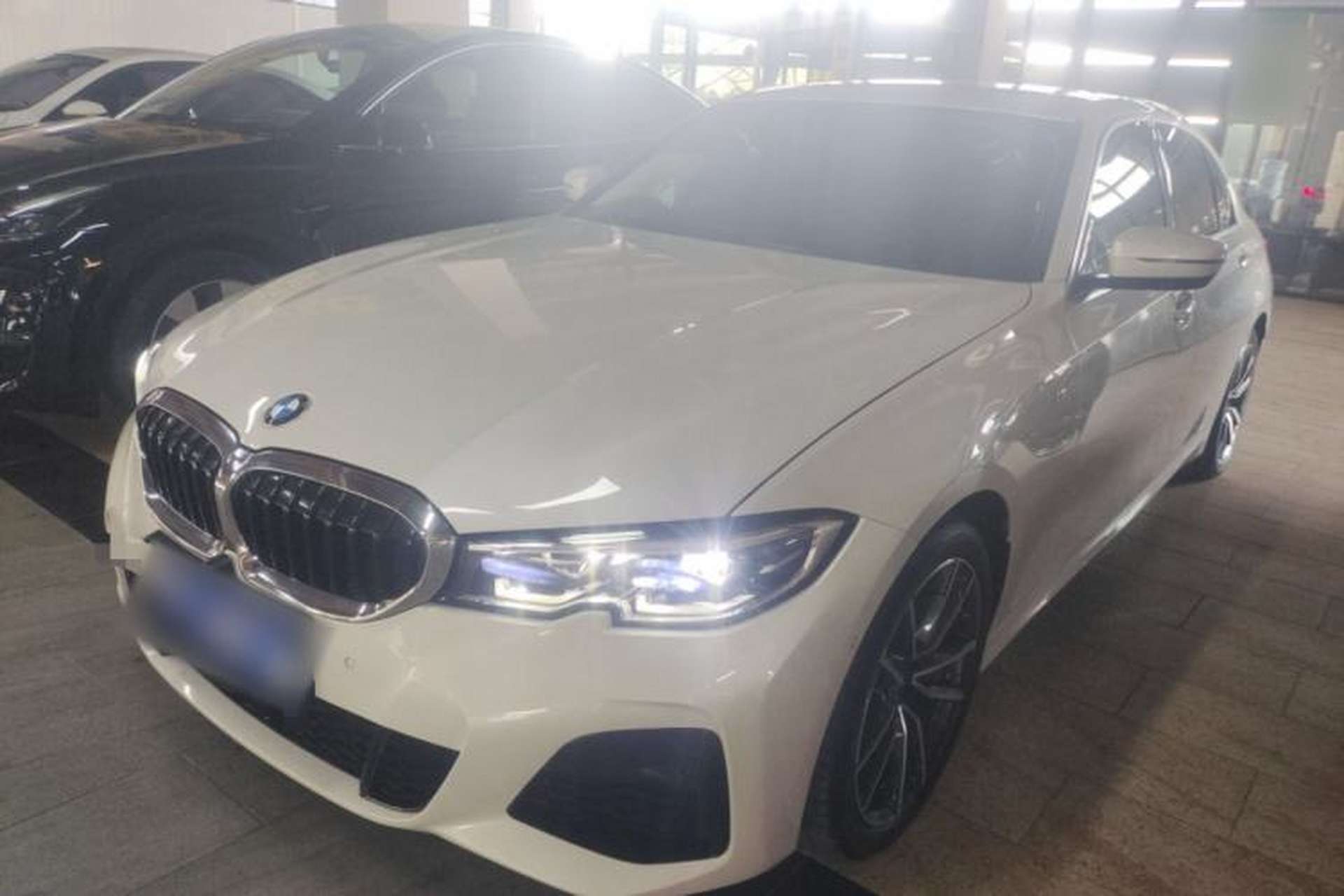 Used BMW 3 Series 2022 Updated 325Li M Sport Package Front Left 45 Deg