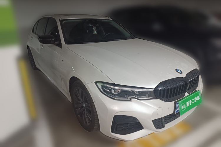Used BMW 3 Series 2022 325Li M Sport Package Front Right 45 Deg